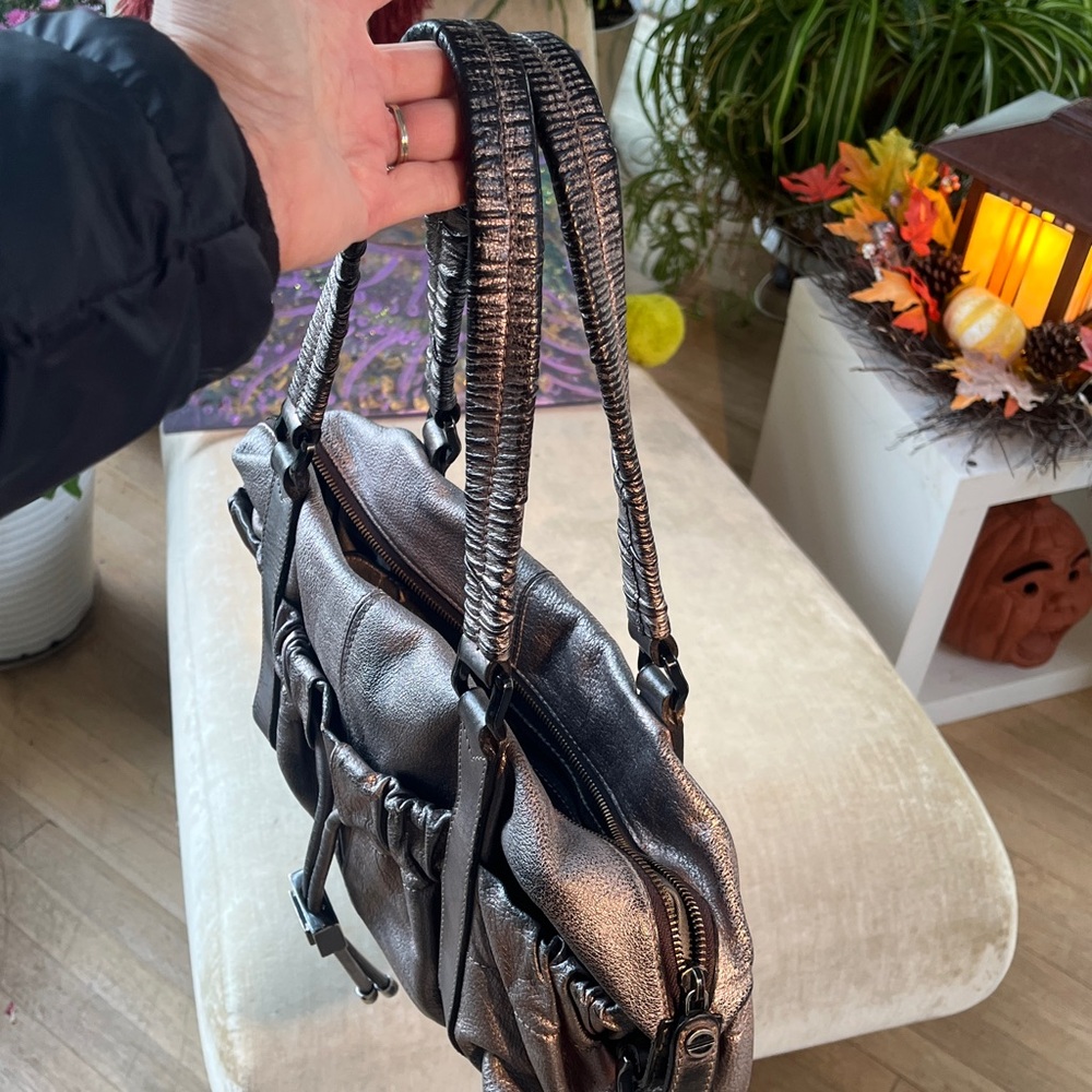 Flash Sale🦃🦃🦃Vintage Bronze Metallic Handbag Satchel - Picture 6 of 8